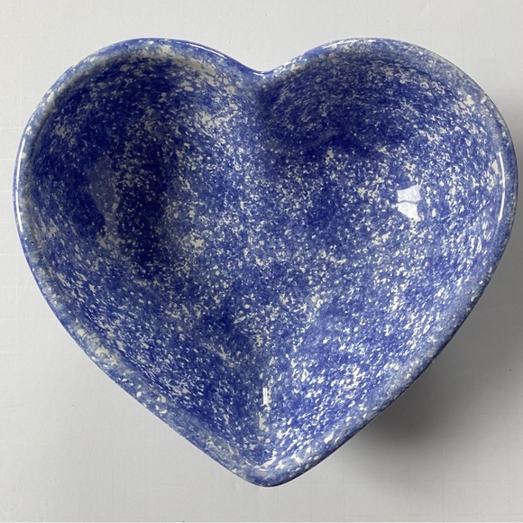Sponge ware Heart Shaped Bowls Set Of 2 Signed blue white EUC pottery hand made - Picture 2 of 16